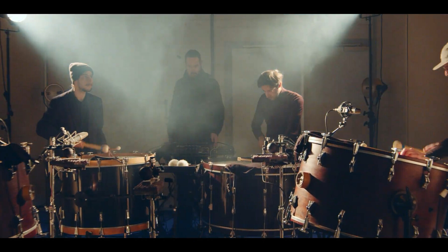 MA(N|CHINE) — live performance